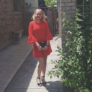 Meet your Posher, Maya